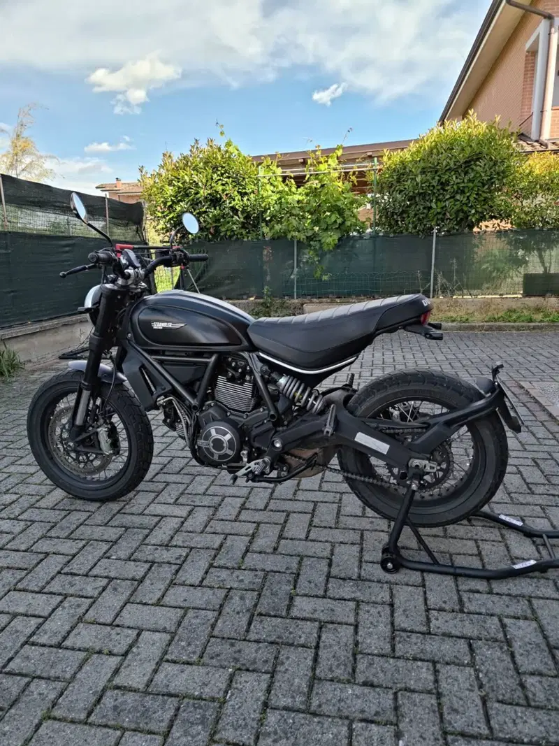 Ducati Scrambler 800 Full Throttle (2015 - 16) (2)