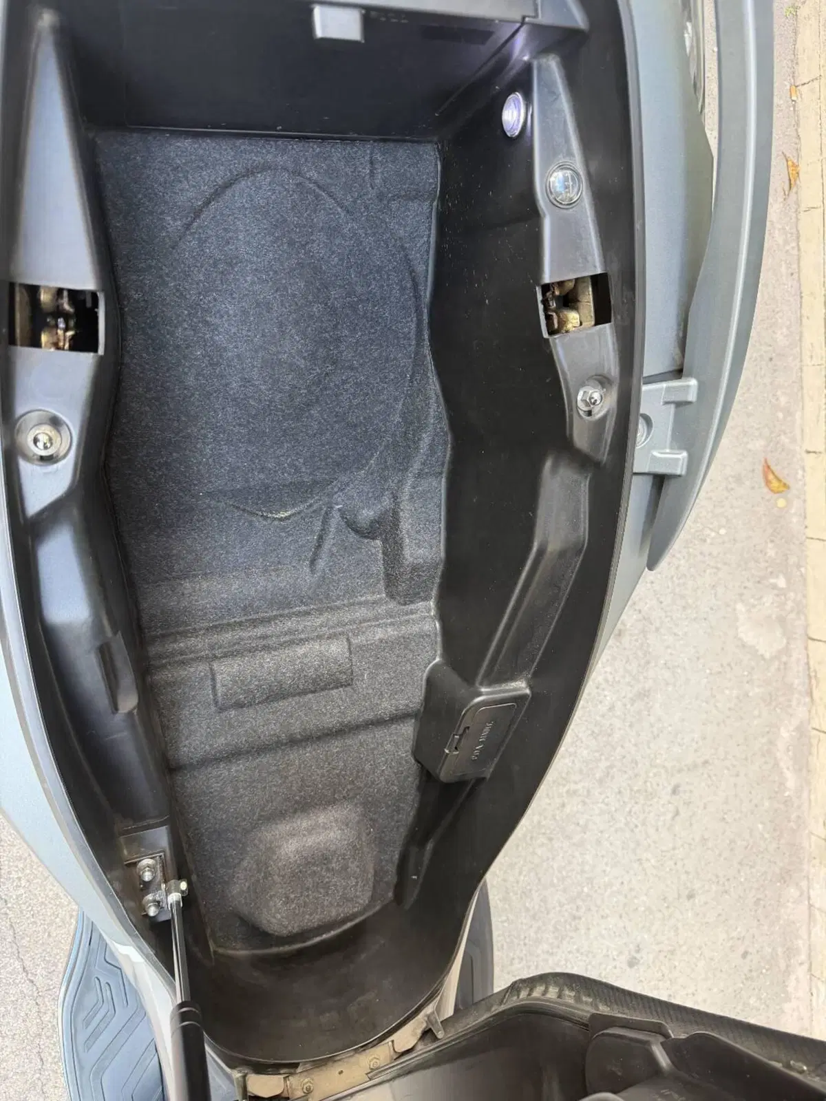 Kymco Downtown 350i TCS (2021 - 25) (5)
