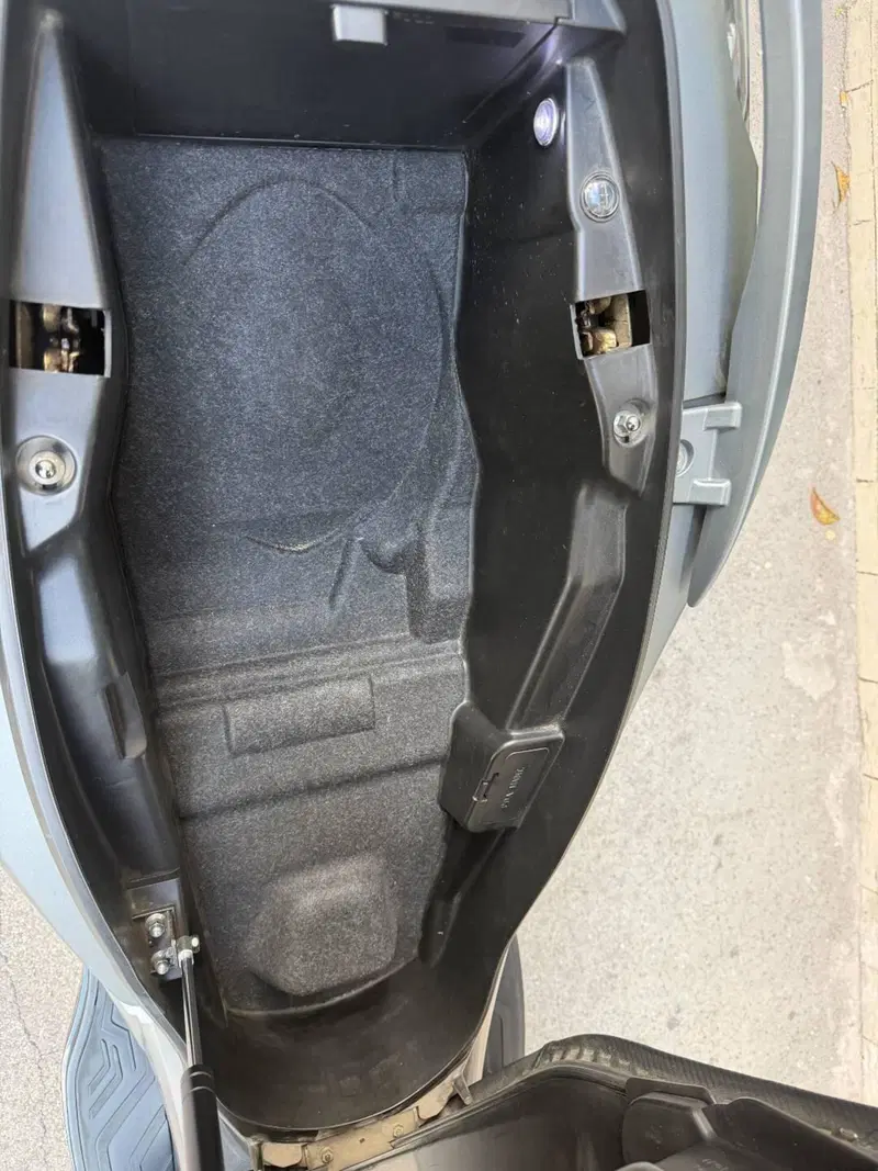 Kymco Downtown 350i TCS (2021 - 25) (5)