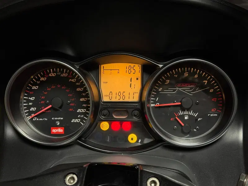 Aprilia SRV 850 (2011 - 16) (2)