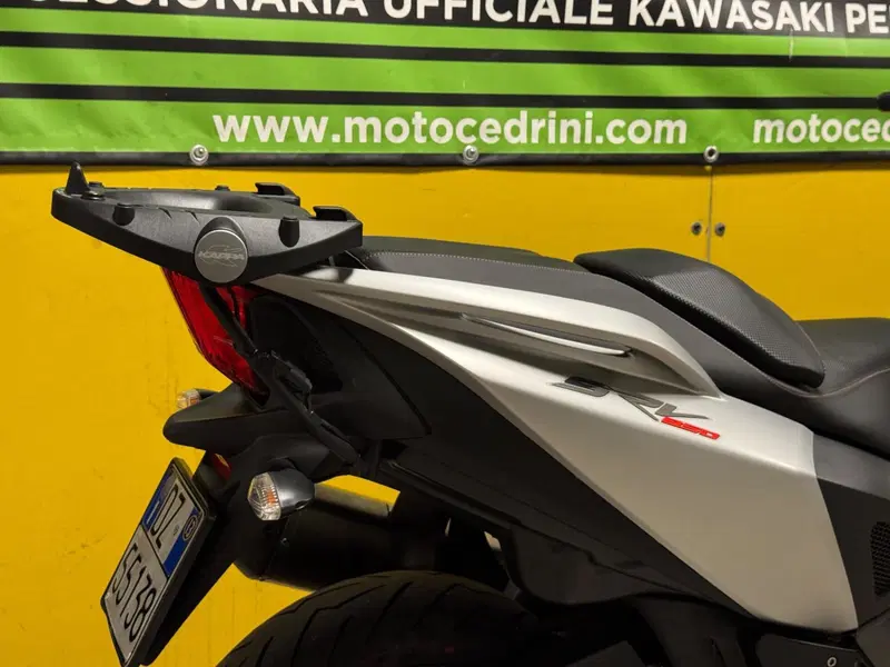 Aprilia SRV 850 (2011 - 16) (6)