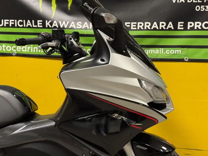Aprilia SRV 850 (2011 - 16) (8)