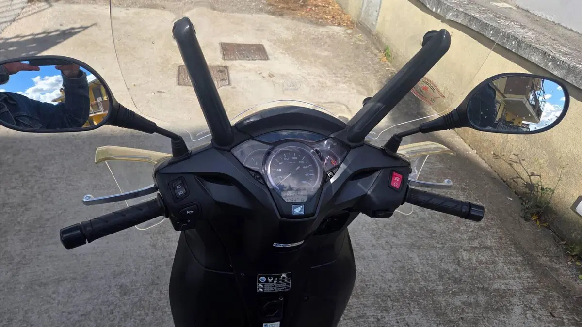 Honda SH 300 i Sport ABS (2018 - 20) (6)