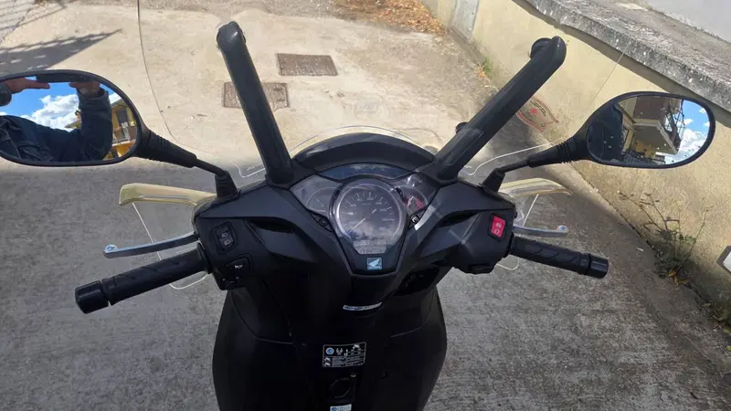 Honda SH 300 i Sport ABS (2018 - 20) (6)