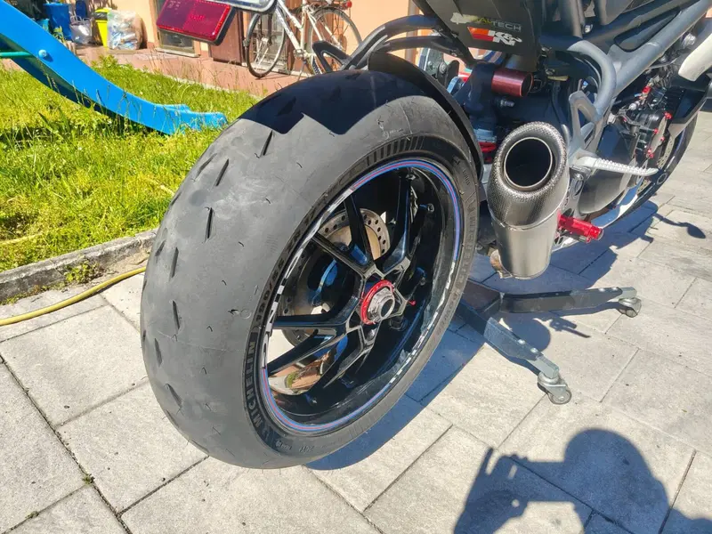 Triumph Speed Triple 1050 (2011 - 13) (5)