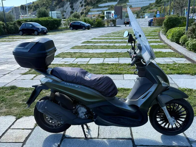 Piaggio Beverly 300 S i.e. ABS-ASR (2016 - 20) (3)