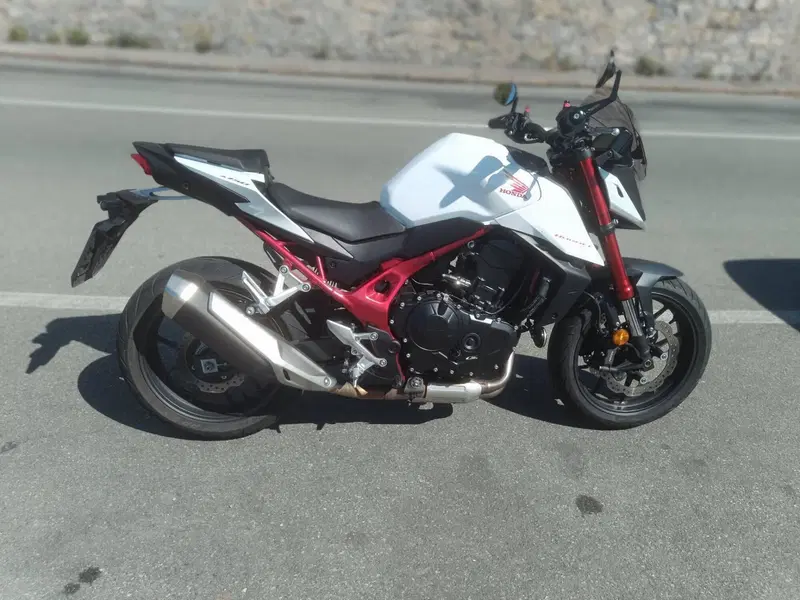 Honda CB 750 Hornet (2025)