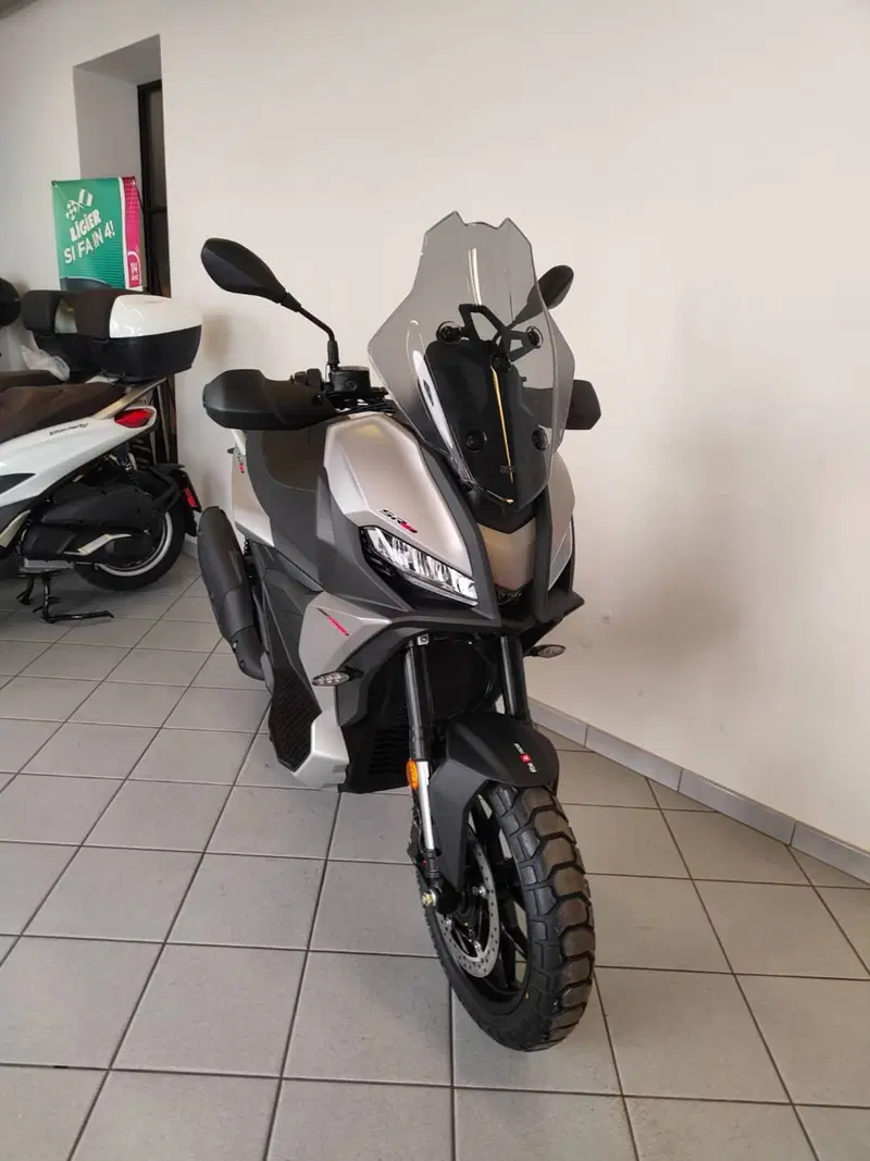 Aprilia SR GT 400 (2026) (4)
