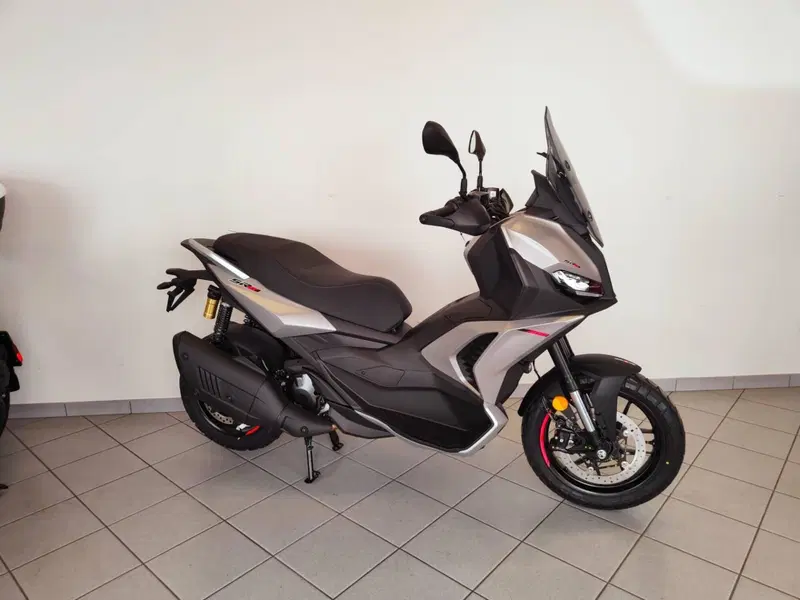 Aprilia SR GT 400 (2026) (11)