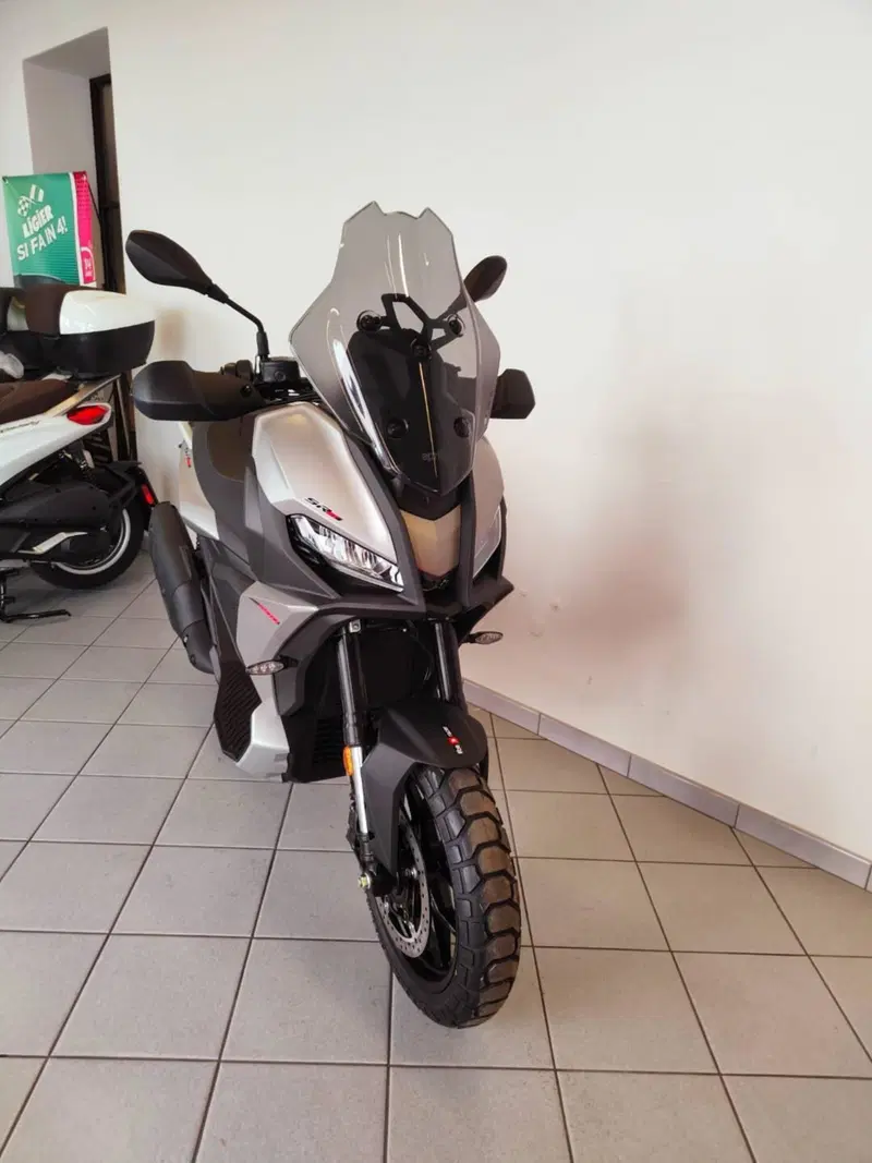 Aprilia SR GT 400 (2026) (16)
