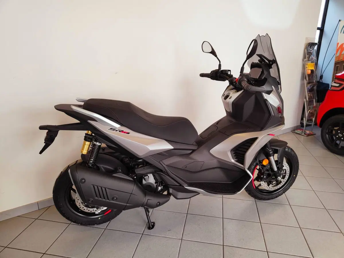 Aprilia SR GT 400 (2026) (18)