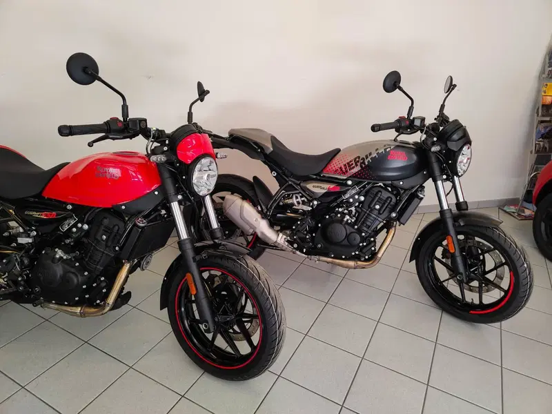 Royal Enfield Guerrilla 450 Apex (2026) (17)