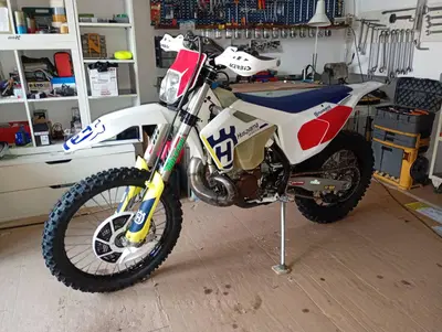 Husqvarna TE 300 (2017) usata