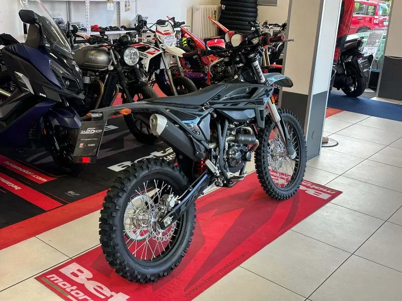 Betamotor RR 125 4T Enduro T - X Special Edition (2025 - 26) (3)
