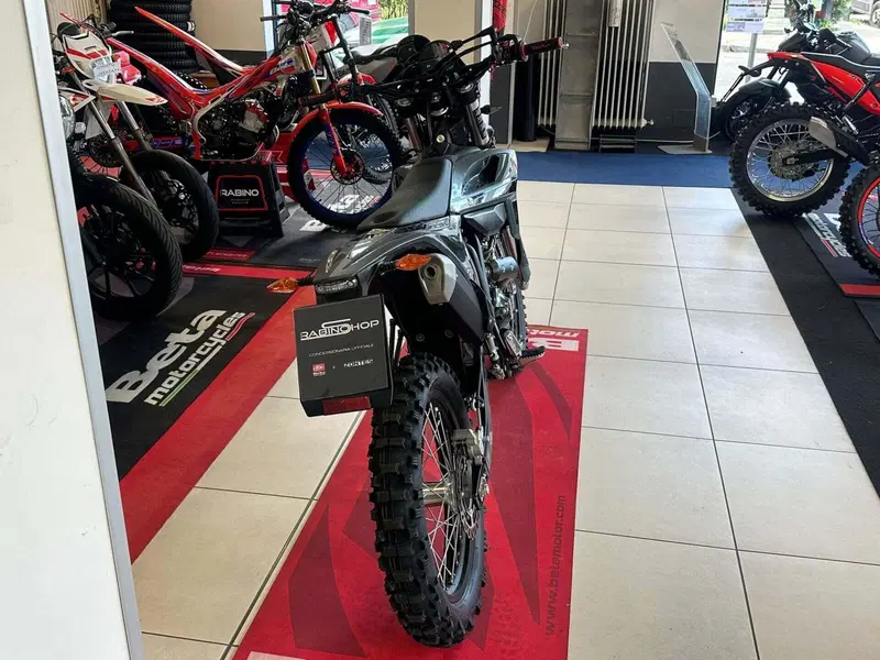 Betamotor RR 125 4T Enduro T - X Special Edition (2025 - 26) (4)