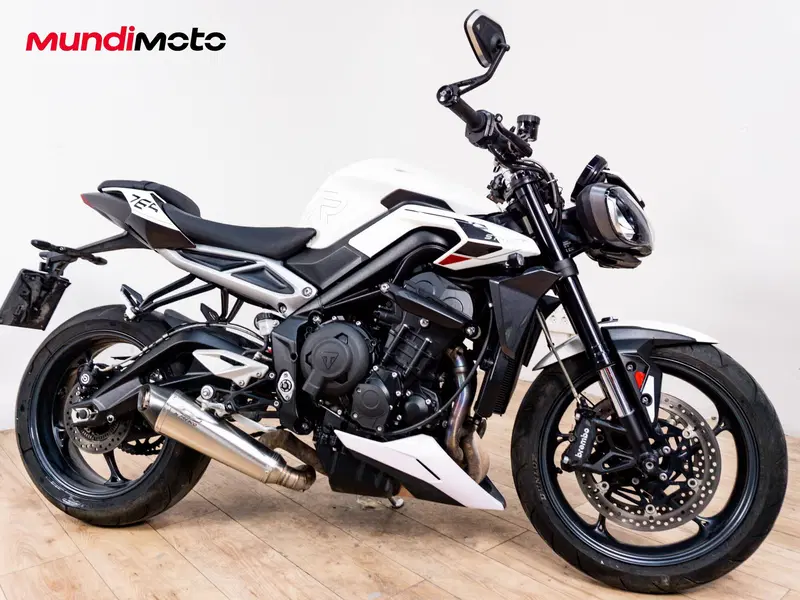 Triumph Street Triple 765 R (2023 - 26) (2)