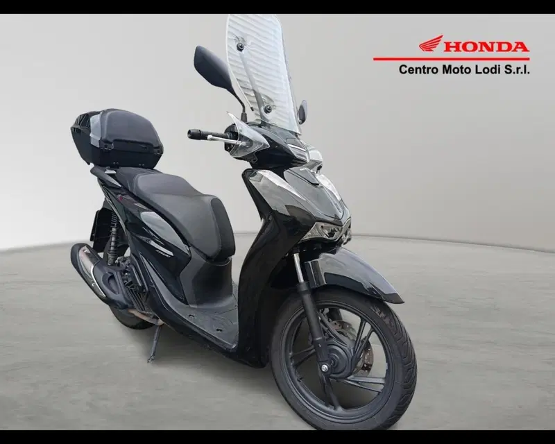 Honda SH 150i (2024 - 25) (2)