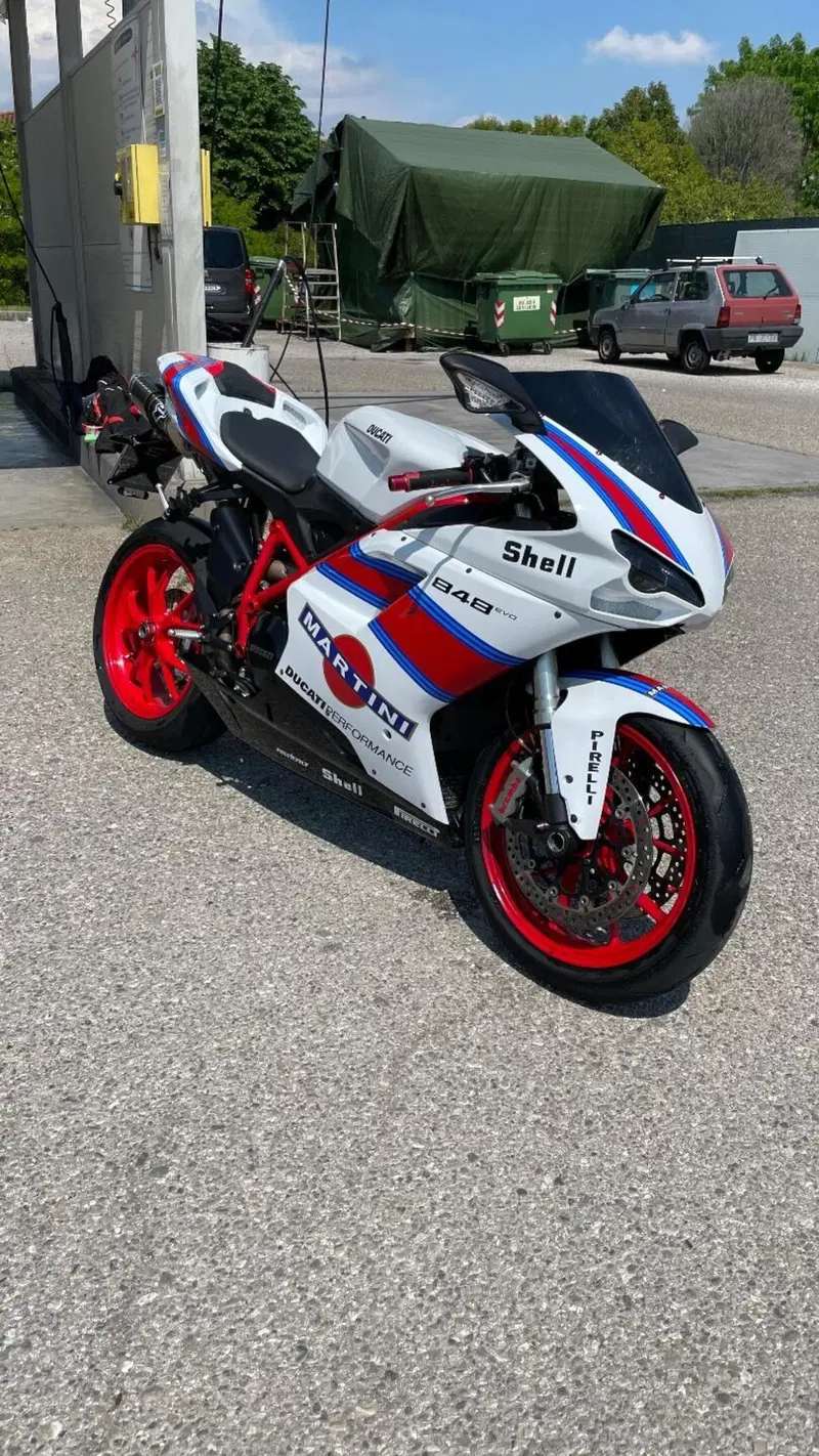 Ducati 848 EVO (2010 - 12)