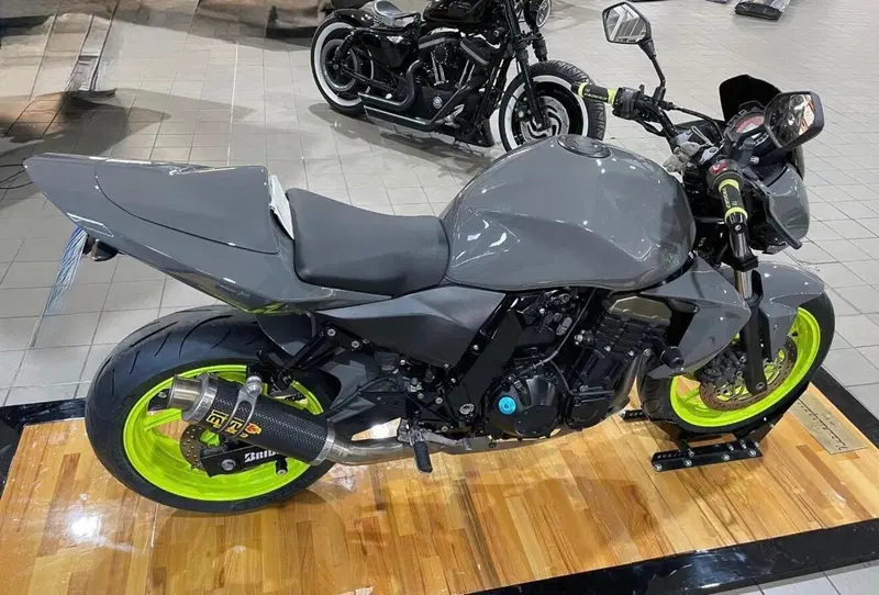 Kawasaki Z 750 (2003 - 06) (3)