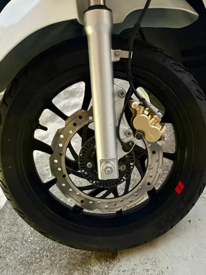 Piaggio Medley 150 S ABS (2021 - 25) (3)