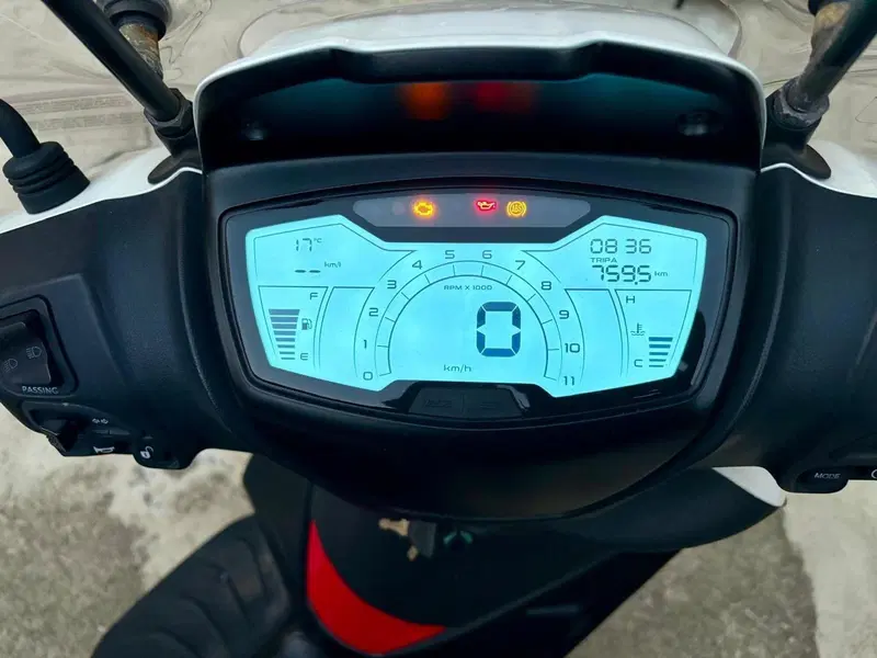 Piaggio Medley 150 S ABS (2021 - 25) (6)