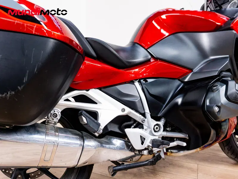 Bmw R 1250 RT (2021 - 25) (2)