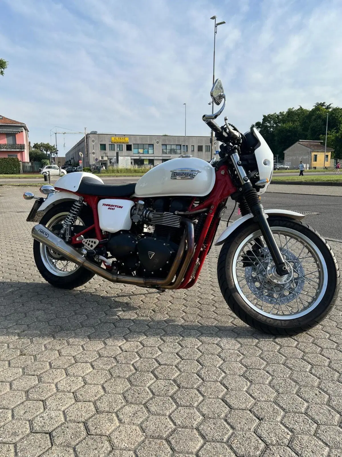 Triumph Thruxton 900 (2004 - 15) (2)