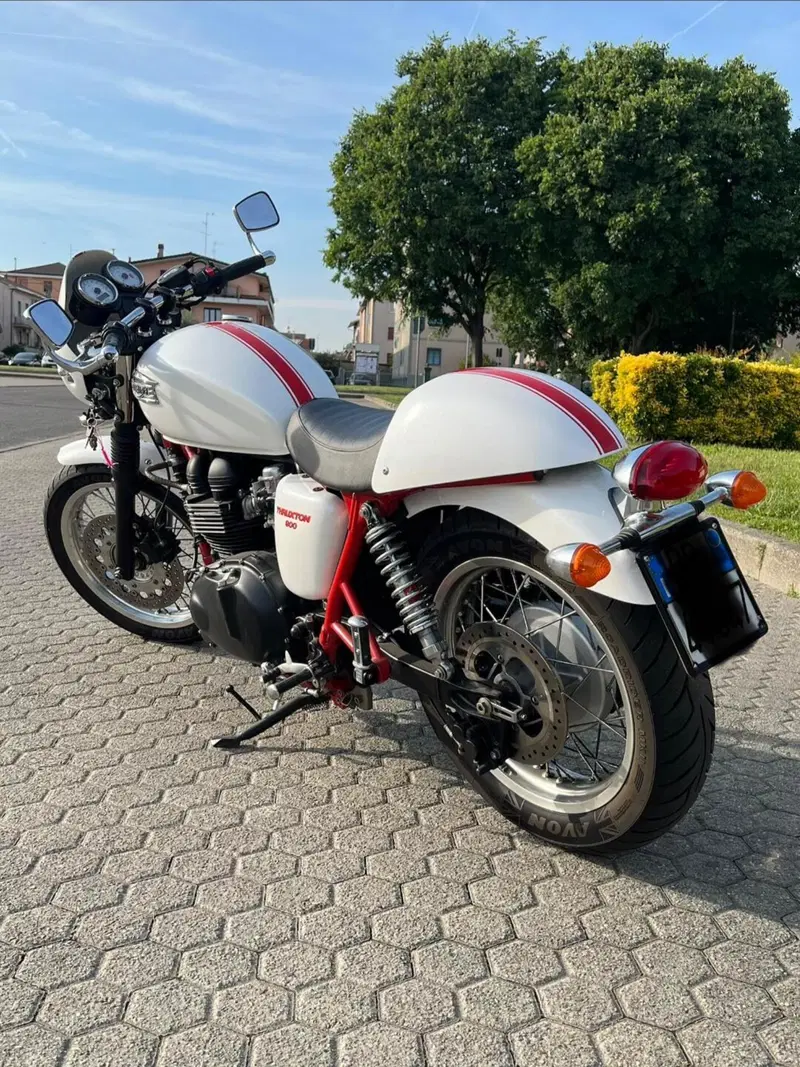 Triumph Thruxton 900 (2004 - 15) (4)