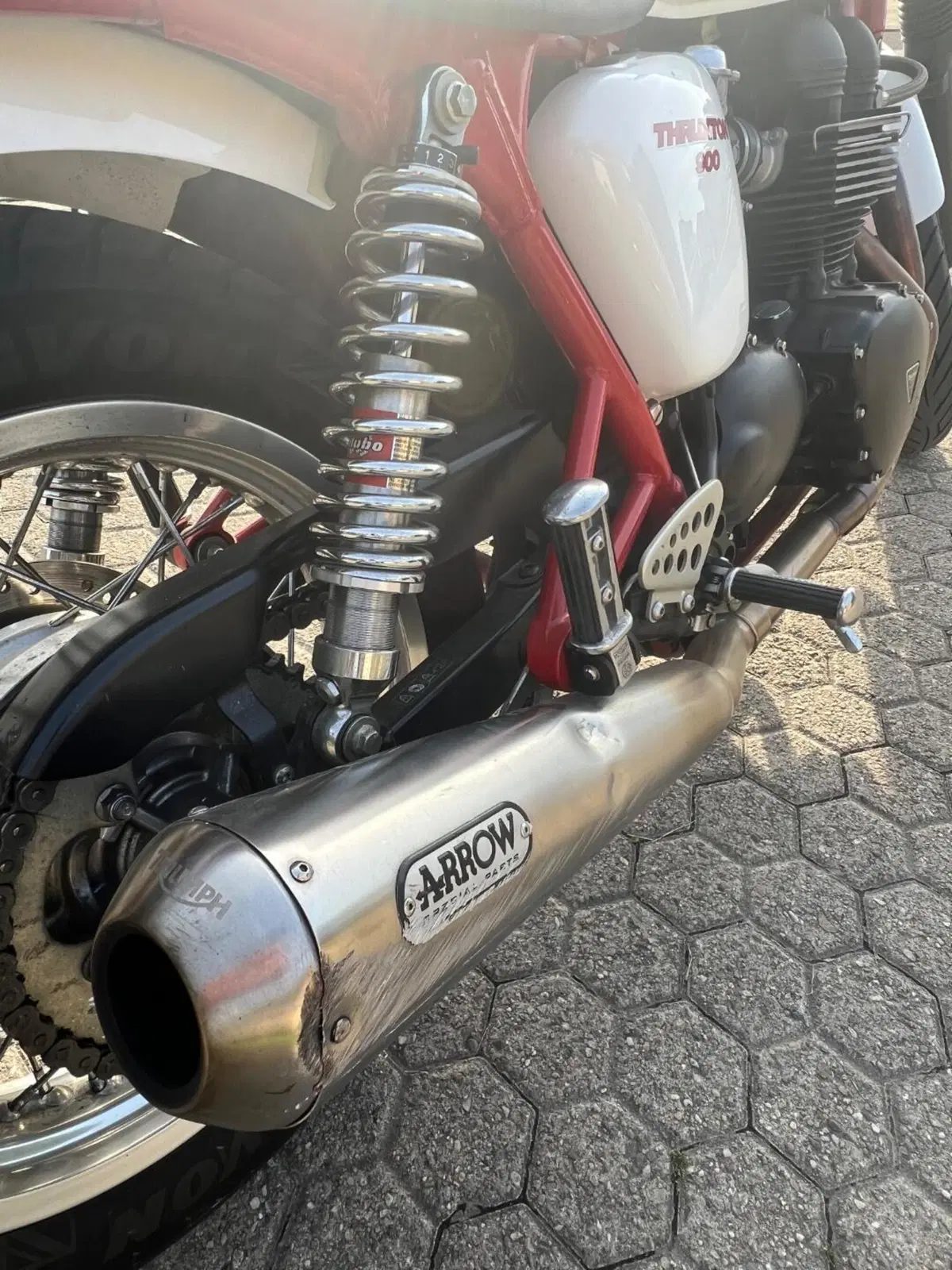Triumph Thruxton 900 (2004 - 15) (7)