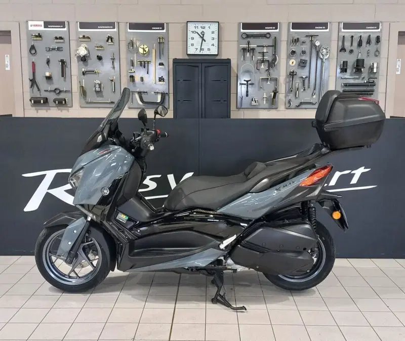 Yamaha X-Max 300 (2021 - 24) (2)