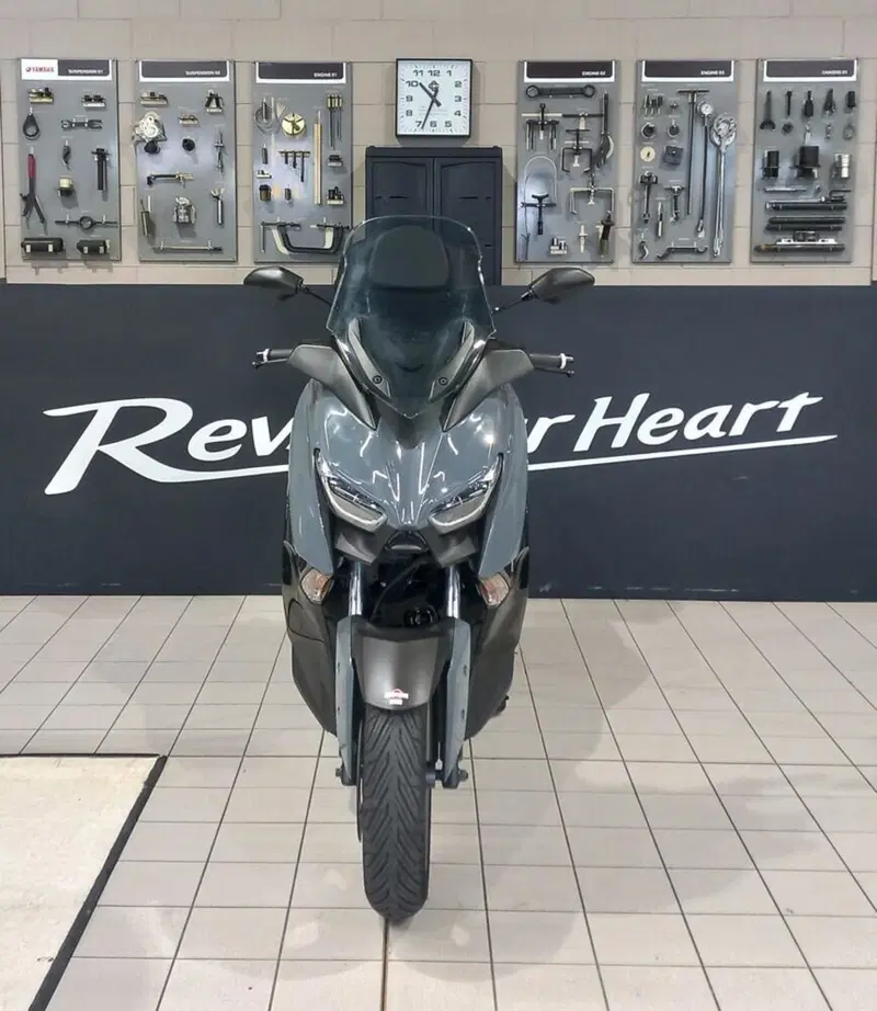 Yamaha X-Max 300 (2021 - 24) (3)