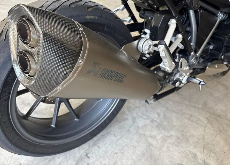 Bmw R 1250 R (2021 - 25) (10)
