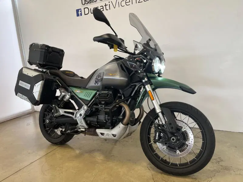 Moto Guzzi V85 TT Centenario (2021 - 22) (2)