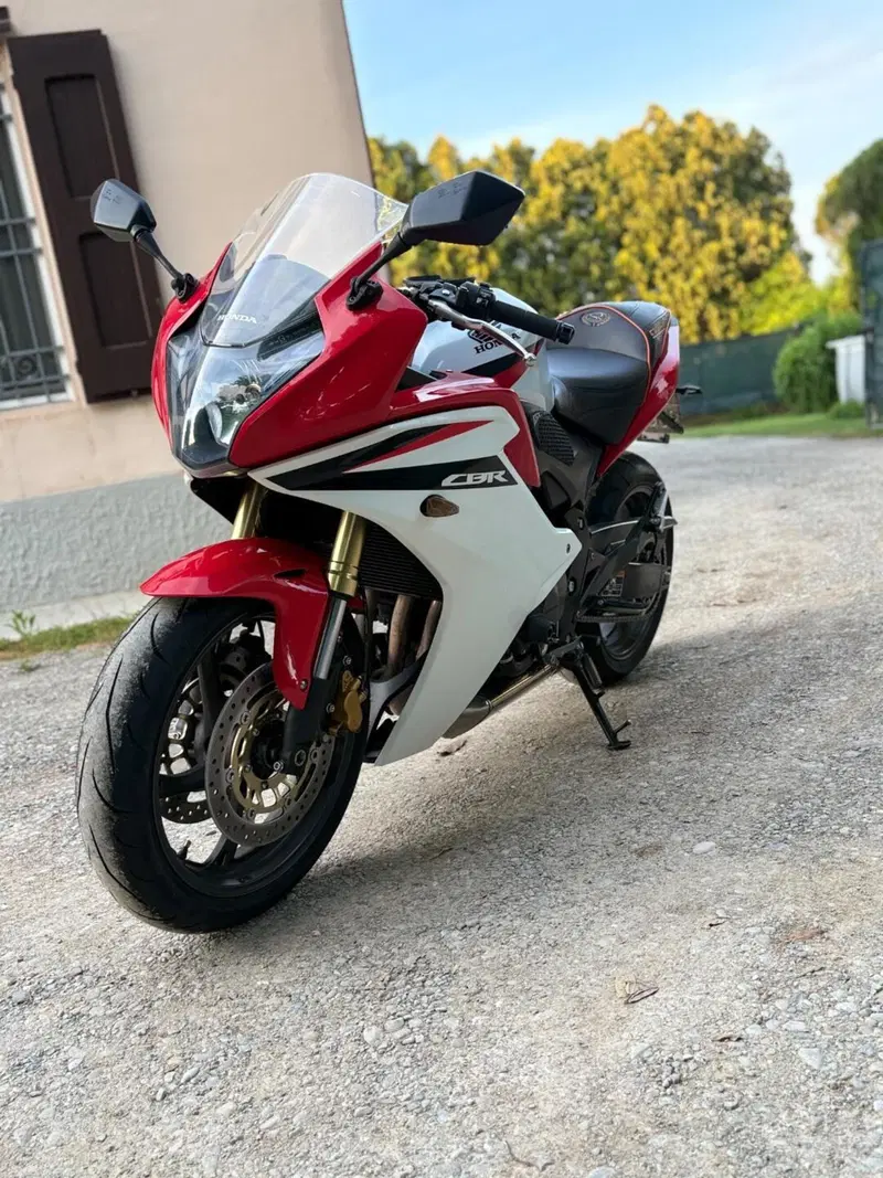 Honda CBR 600 F (2011 - 13) (2)