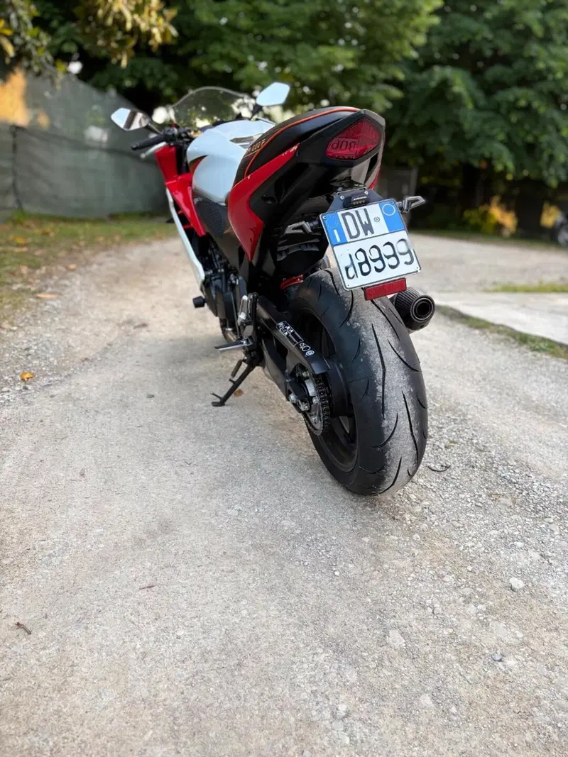 Honda CBR 600 F (2011 - 13) (4)