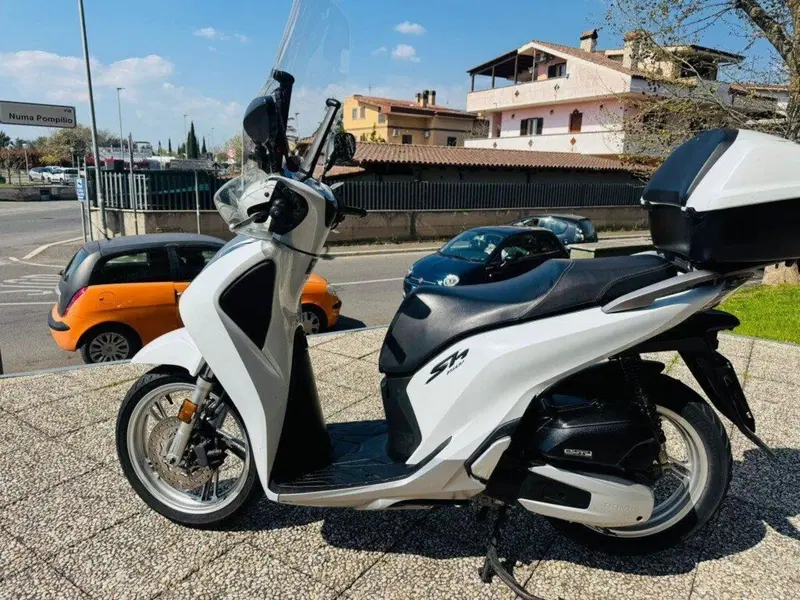 Honda SH 150i (2017 - 19) (2)