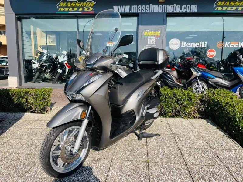 Honda SH 350 (2021 - 24) (6)