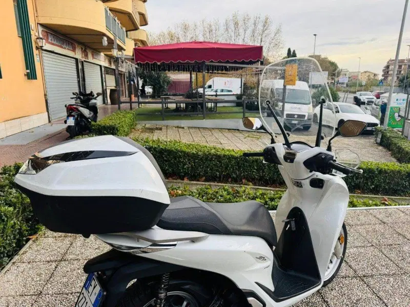 Honda SH 150i (2020 - 23) (6)