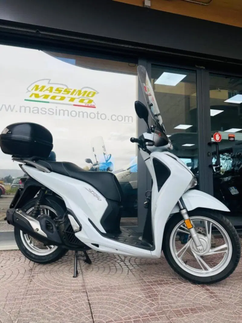 Honda SH 150i (2017 - 19) (14)