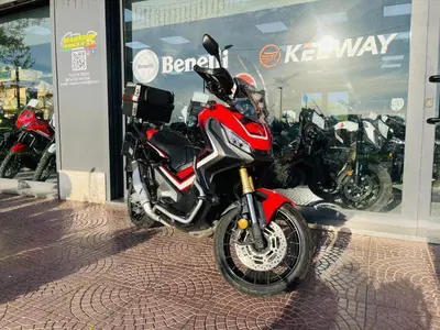 Honda X-ADV 750 (2017) usata