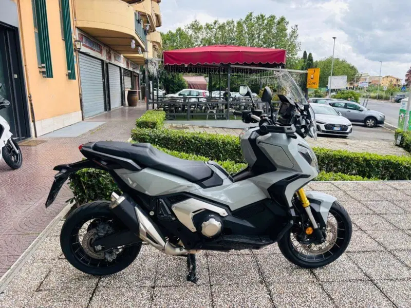 Honda X-ADV 750 DCT (2021 - 24) (2)