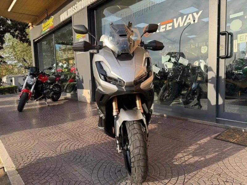 Honda ADV 350 (2022 - 24) (8)