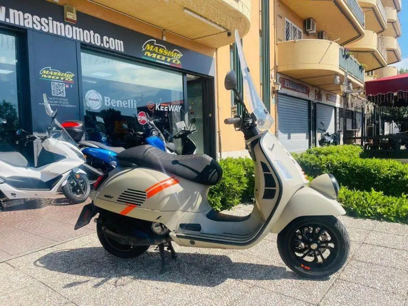 Vespa GTV 310 (2025 - 26) (8)