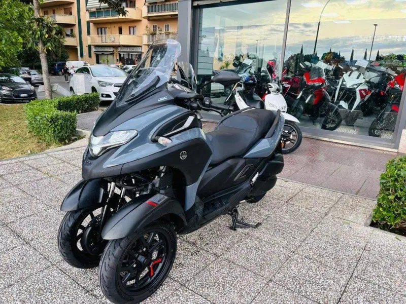 Yamaha Tricity 300 (2021 - 24) (9)