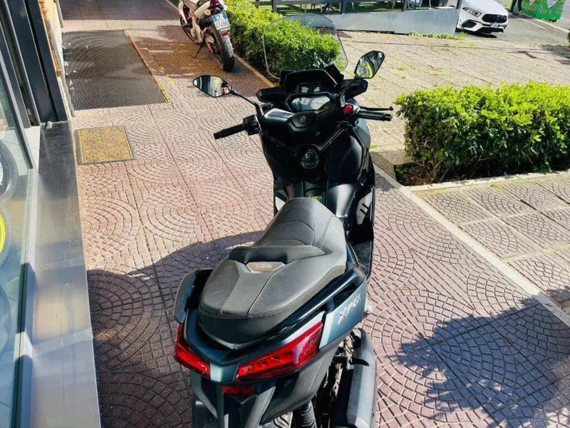 Yamaha X-Max 300 (2021 - 24) (7)
