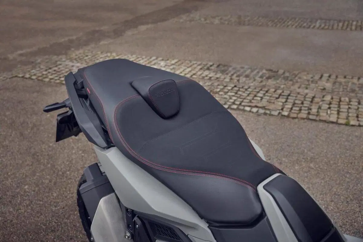 Honda X-ADV 750 (2025 - 26) (2)