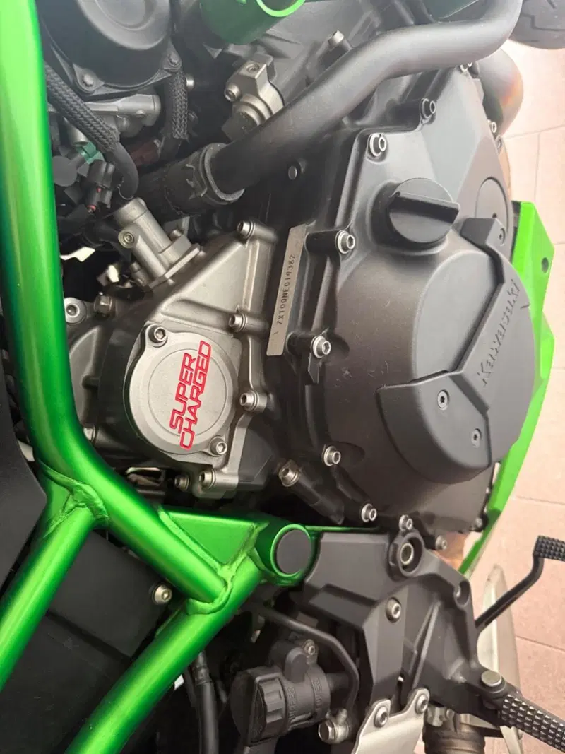 Kawasaki Z H2 SE Performance (2022 - 24) (8)