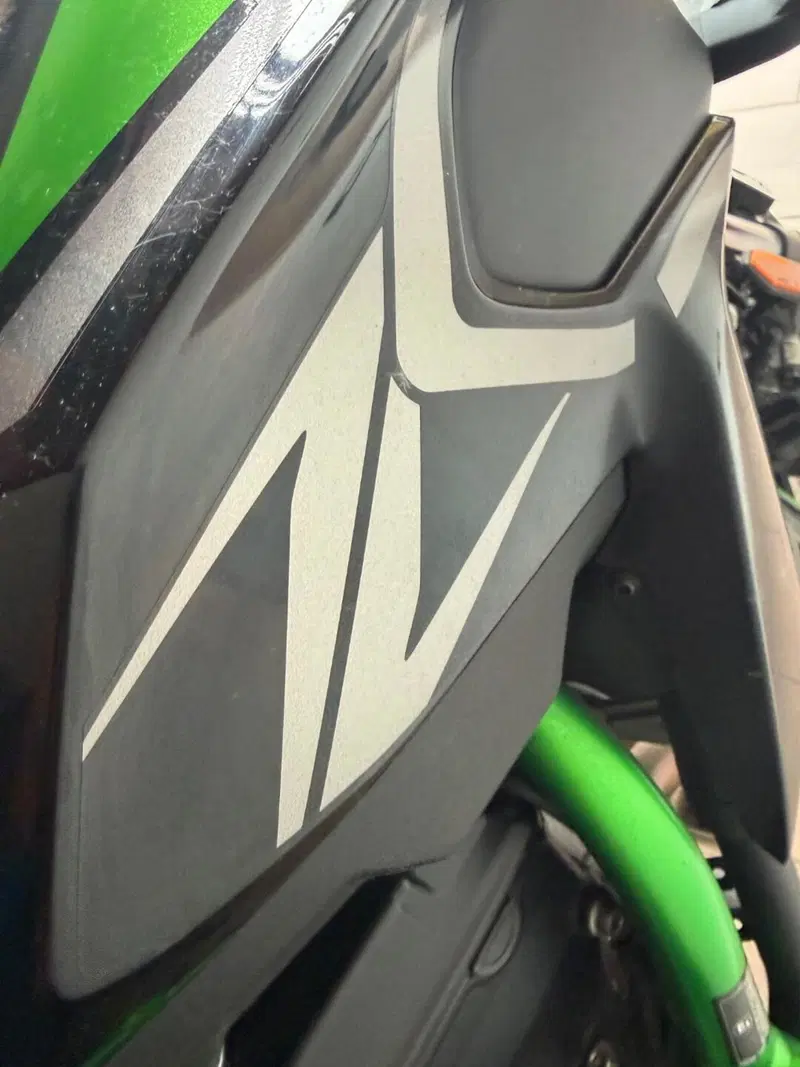 Kawasaki Z H2 SE Performance (2022 - 24) (9)