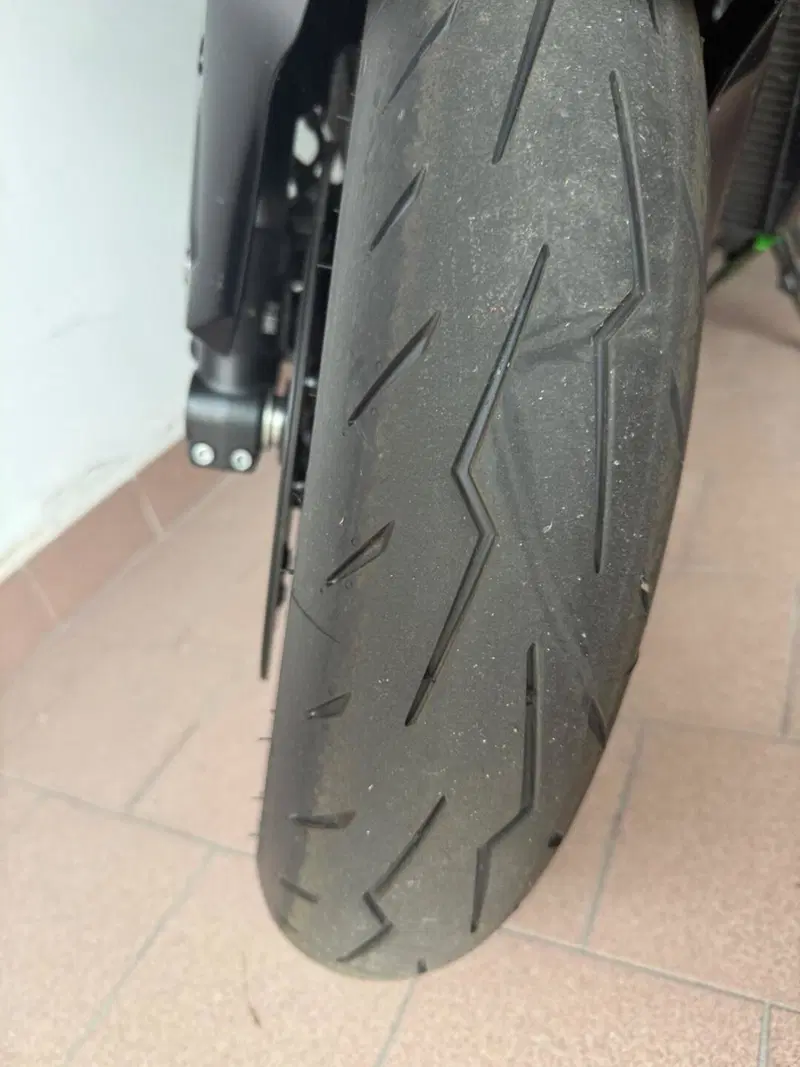 Kawasaki Z H2 SE Performance (2022 - 24) (11)