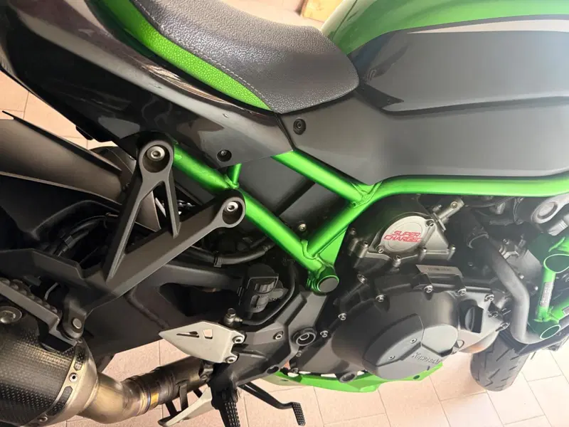 Kawasaki Z H2 SE Performance (2022 - 24) (12)